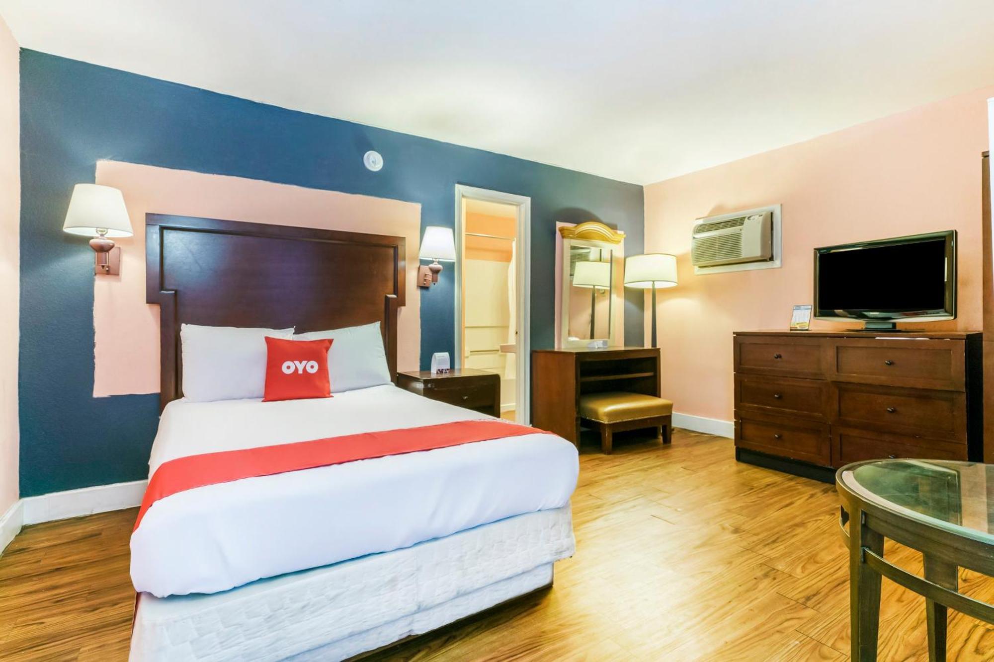 Oyo Hotel Myrtle Beach Kings Hwy Bagian luar foto
