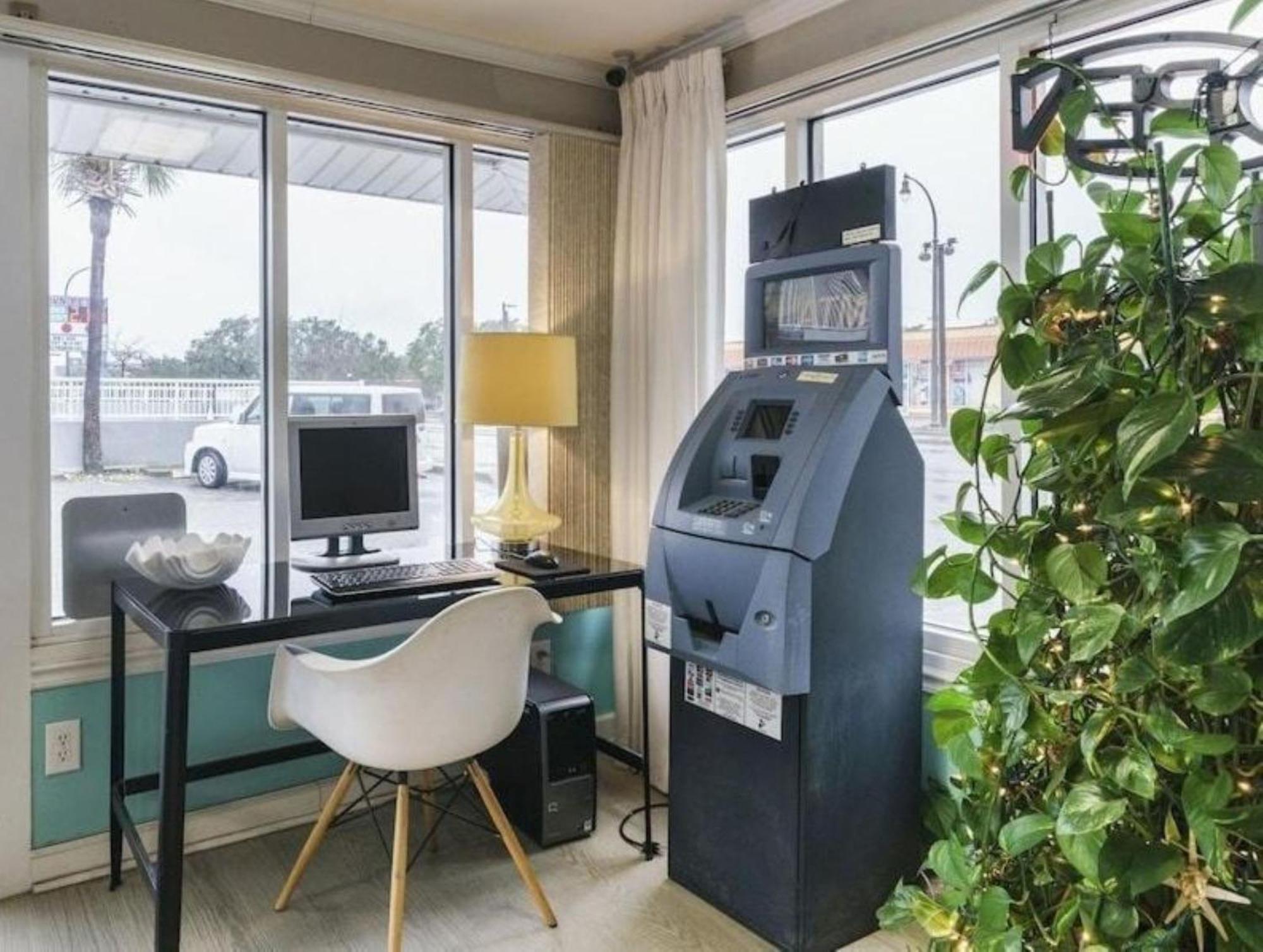 Oyo Hotel Myrtle Beach Kings Hwy Bagian luar foto